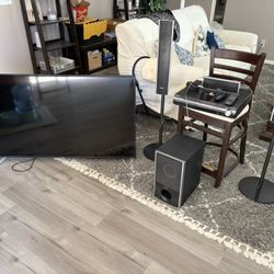 55” Roku TV And Sony Home Speaker System With 5 Disc DVD Player