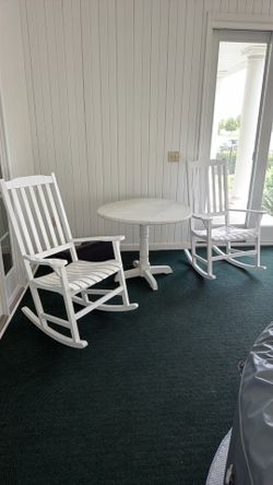 Porch set three chairs