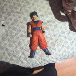 Gohan figure