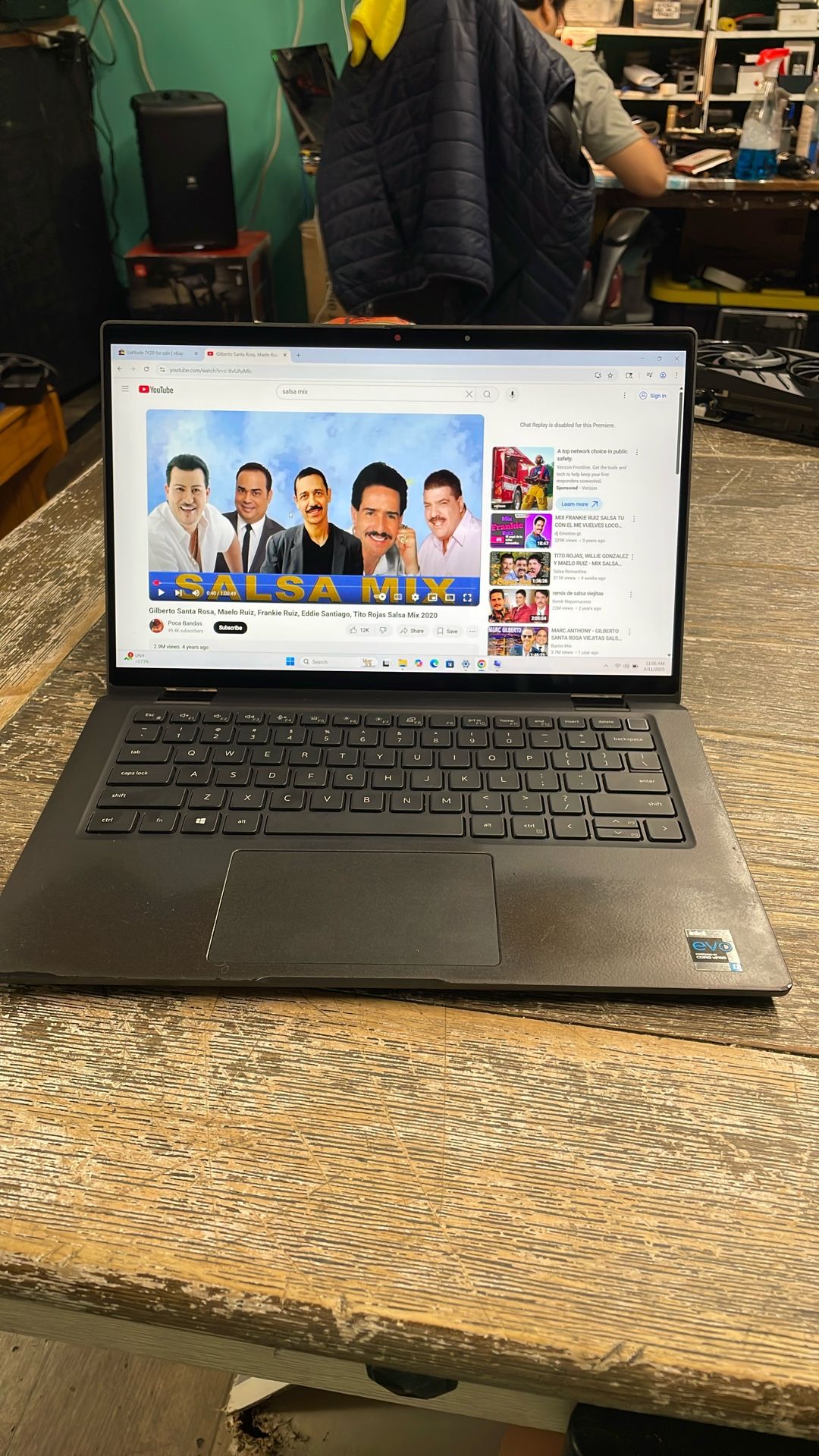 Dell Convertible Laptop , i7 11th Gen ,32gb Ram, 512 Gb $ 350