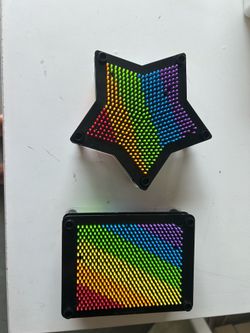 3D pin art toys bundle of 2