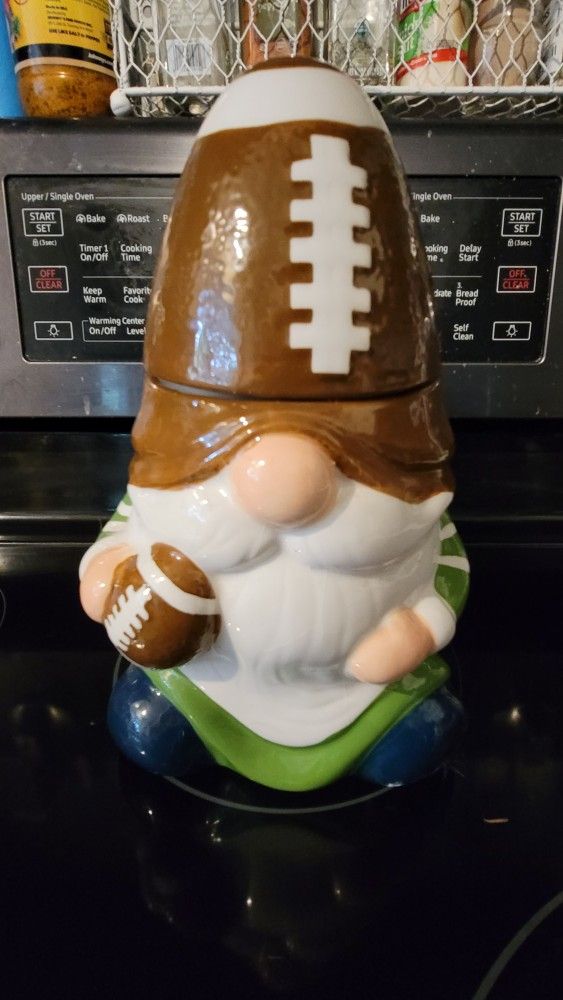 Martha Stewart Candle Gnome - Footfall Theme