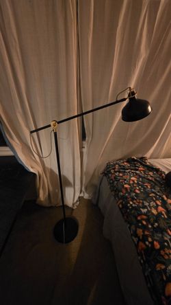 Floor lamp
