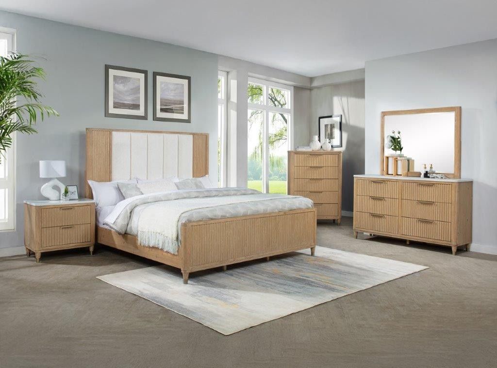 Bedroom Ser Queen 4 Pc Natural Finish, Fluted Scallop Panel. New Especial Price