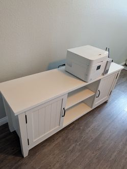 White TV Console Stand / Media Cabinet – $40 Quick Sale