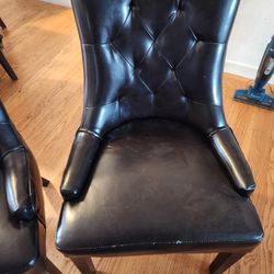 Dining Chairs And Side Table 