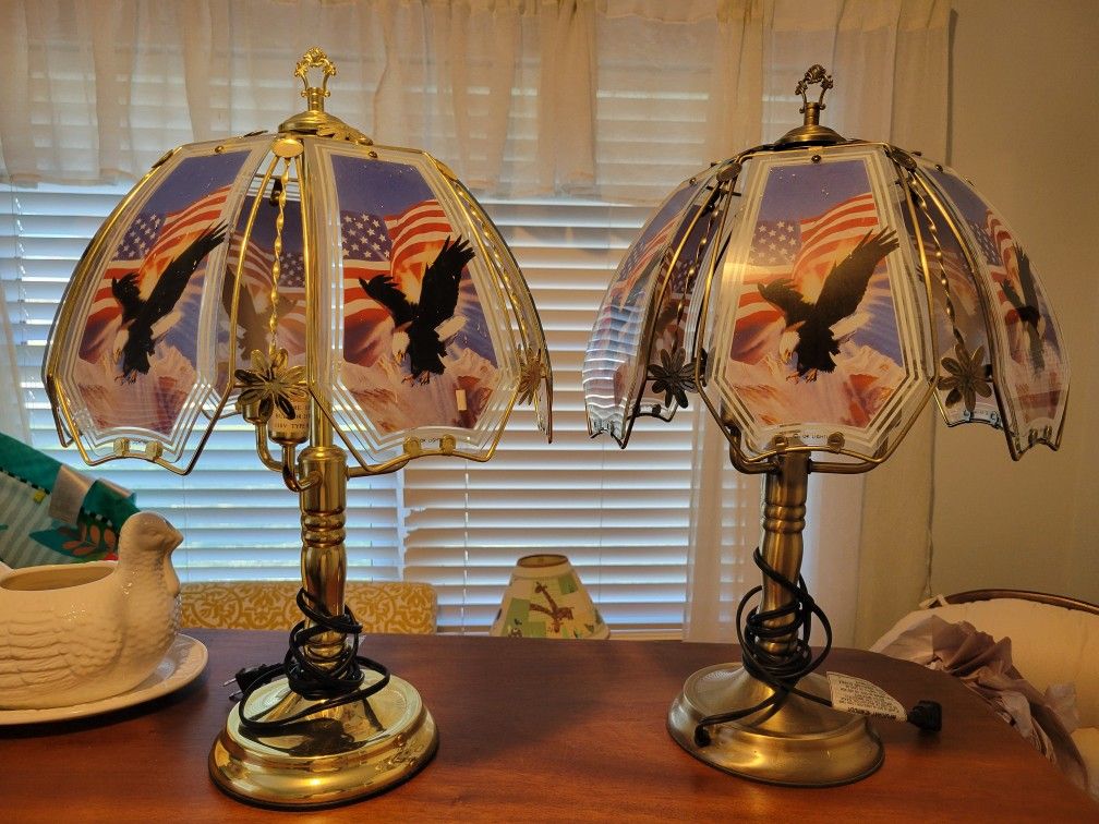 2 Touch to turn on 'Merica Lamps