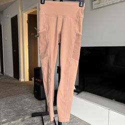 Fabletics Women's On-The-Go PowerHold® High-Waisted Legging