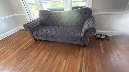 Beautiful Gray Tufted Loveseat Set