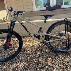 Santa Cruz Hightower MOUNTAIN BIKE 