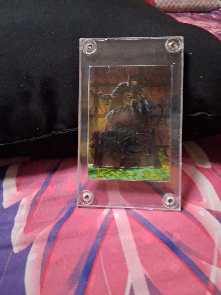 DC Comic Rare Holographic Batman Card