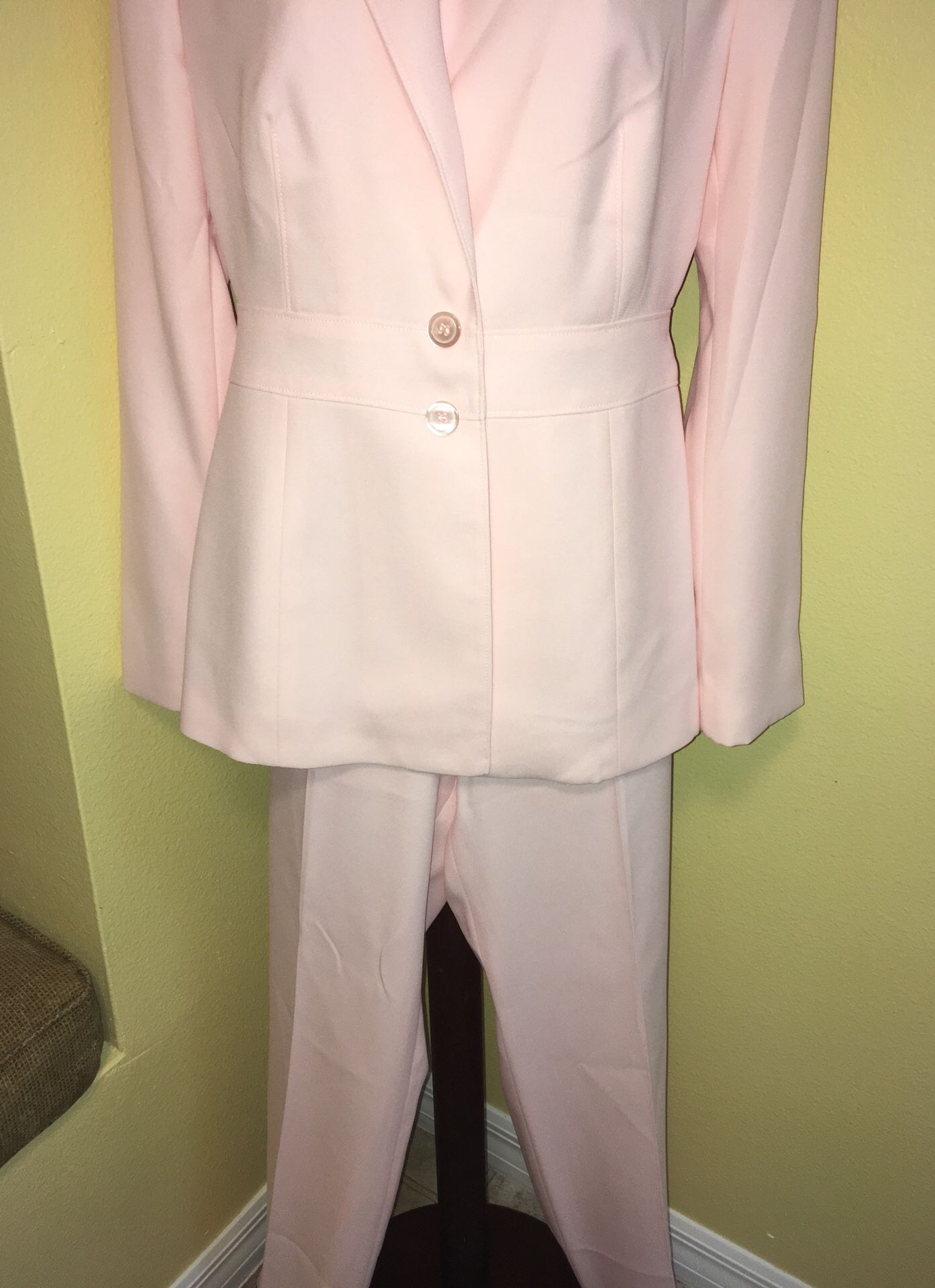 Moda International Suit