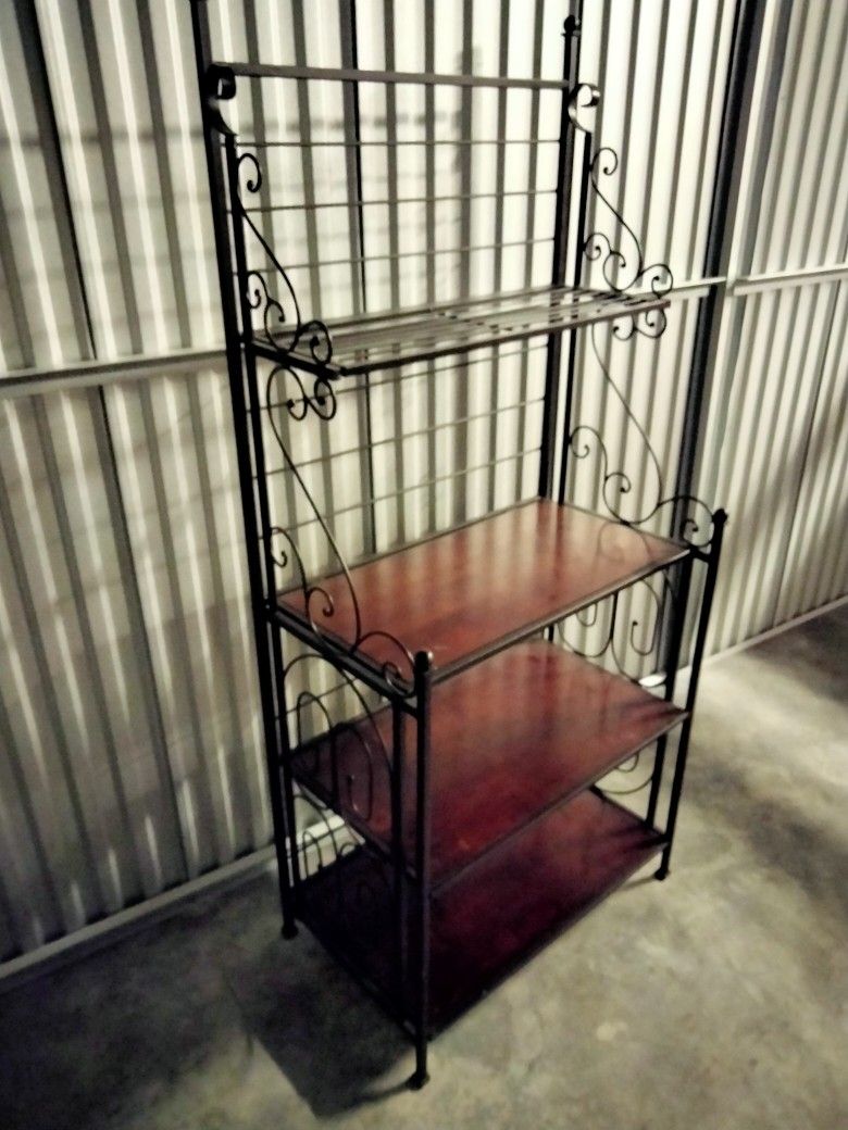 4 Shelf Metal & Wood Foldable Bakers Rack $60 for Sale in Hollywood, FL ...