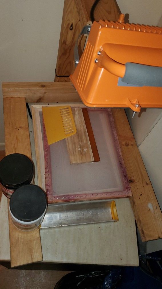 Screen Printing Light And Paint