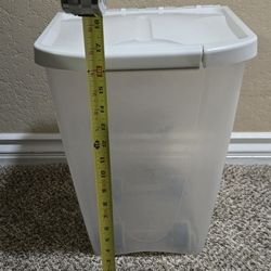 50 lb Pet Food Container with Wheels