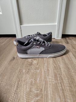 Men Size 12 Etnies 