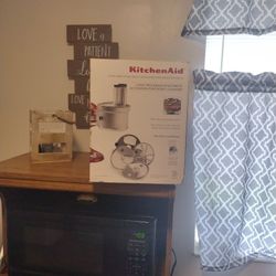 Brand New Kitchen Aid..Stand Kitchen Attachment,Food Processor.