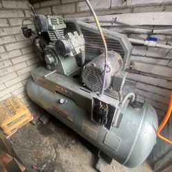 Air Compressor 120 Gallon