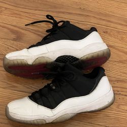 jordan 11 size 12 tuxedo