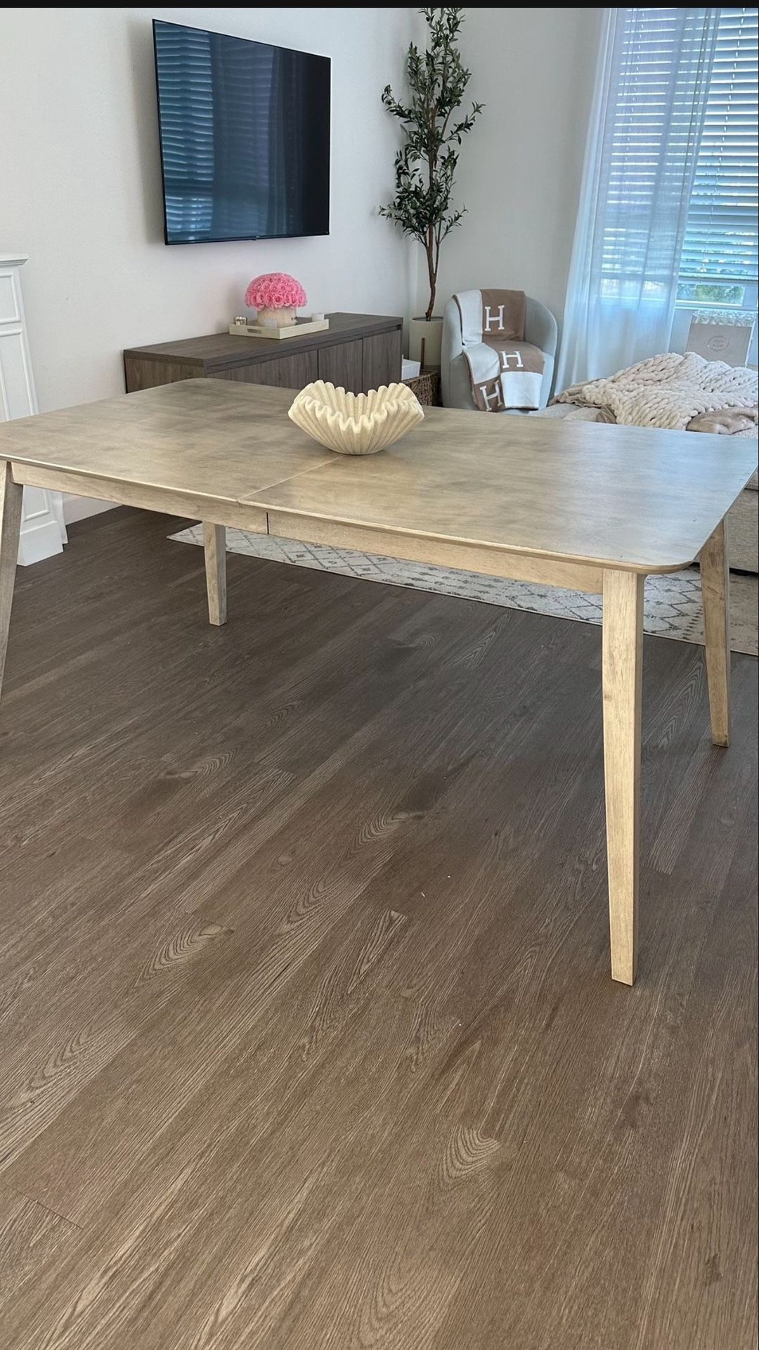 Beautiful Dinning Table