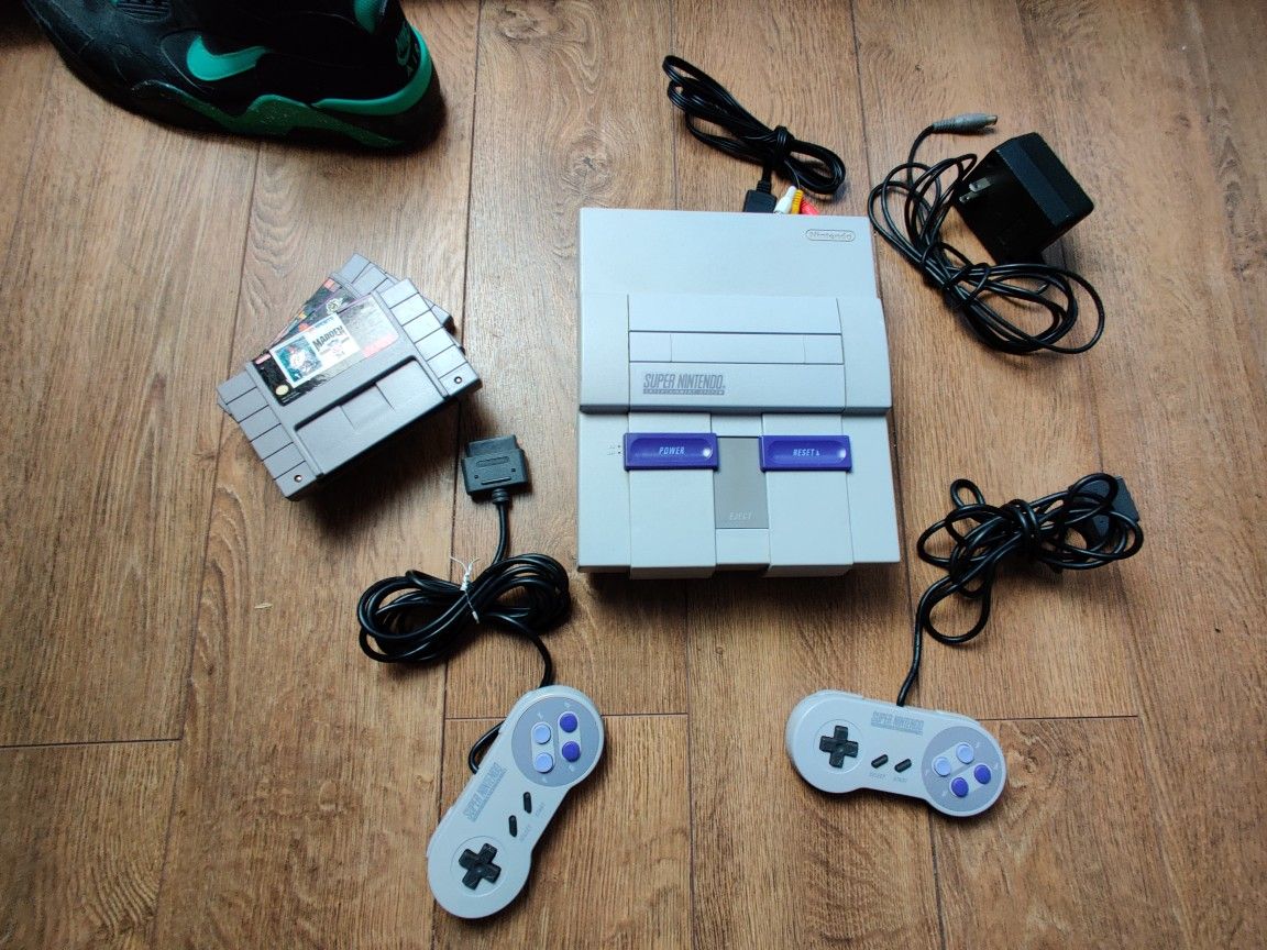 Super Nintendo Entertainment System SNES + Games COMPLETE TESTED READY TO PLAY