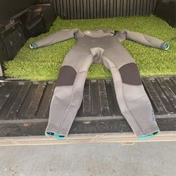 Small Vissla Wetsuit