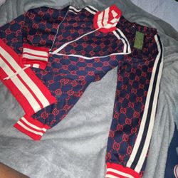 Men’s Small Gucci Track Suit 