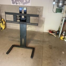 Tv stand Market Value 900$ Up To 70”