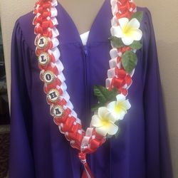 Wide Graduation Lei $25/  (Add-On at an extra cost/Flowers) NO MONEY LEI