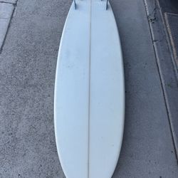 Quad Fin Surfboard