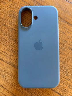 Apple iPhone 17 MagSafe case.