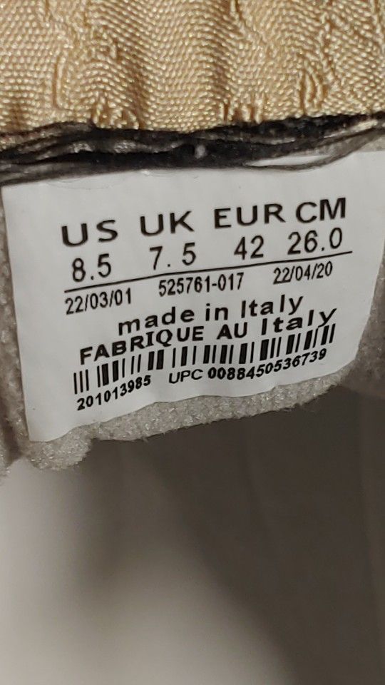 FASHION**2023**CASUAL LEATHE SNEAKERS**SIZE: UK-8.5/EU-42