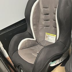 Baby car seats & strollers