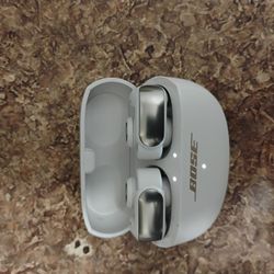 Bose Wireless Headphones ( Compatible With Anyone But Works Great With Either Brand 