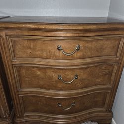 set of 3 Thomasville dressers