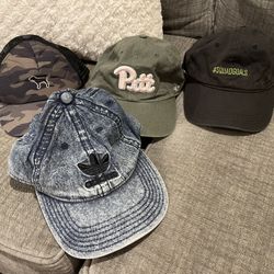 Women’s Hats 