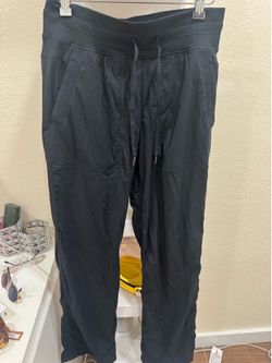 Lulu straight pants size 6