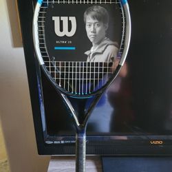 Wilson Ultra 26 V4 Tennis Racket