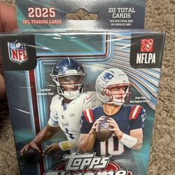 2025 Topps NFL Chrome Hanger Boxes