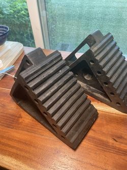 MAXXHAUL 70472 Solid Rubber Heavy Duty Black Wheel Chock 2-Pack, 8" x 4" x 6"