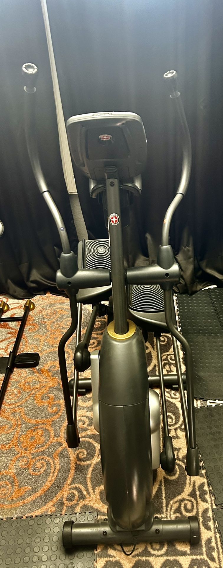 Schwinn 430 Elliptical