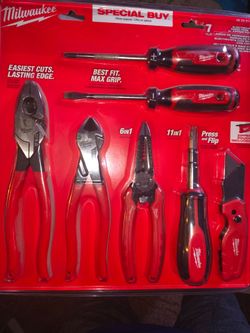 Milwaukee electrician tool set