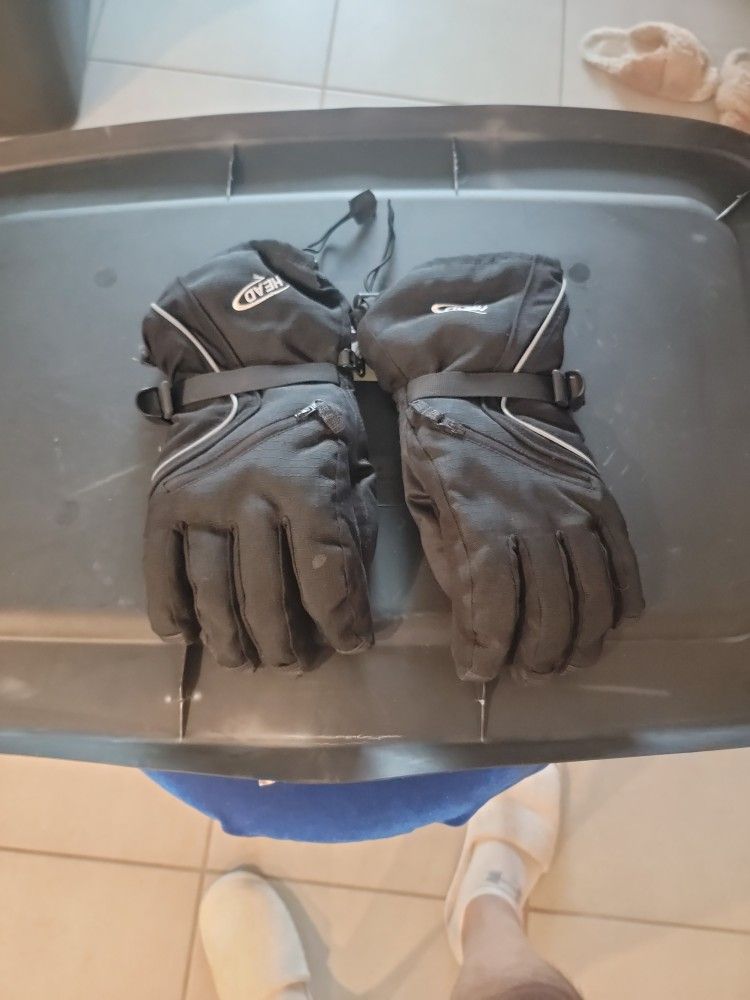 snowboarding gloves size large