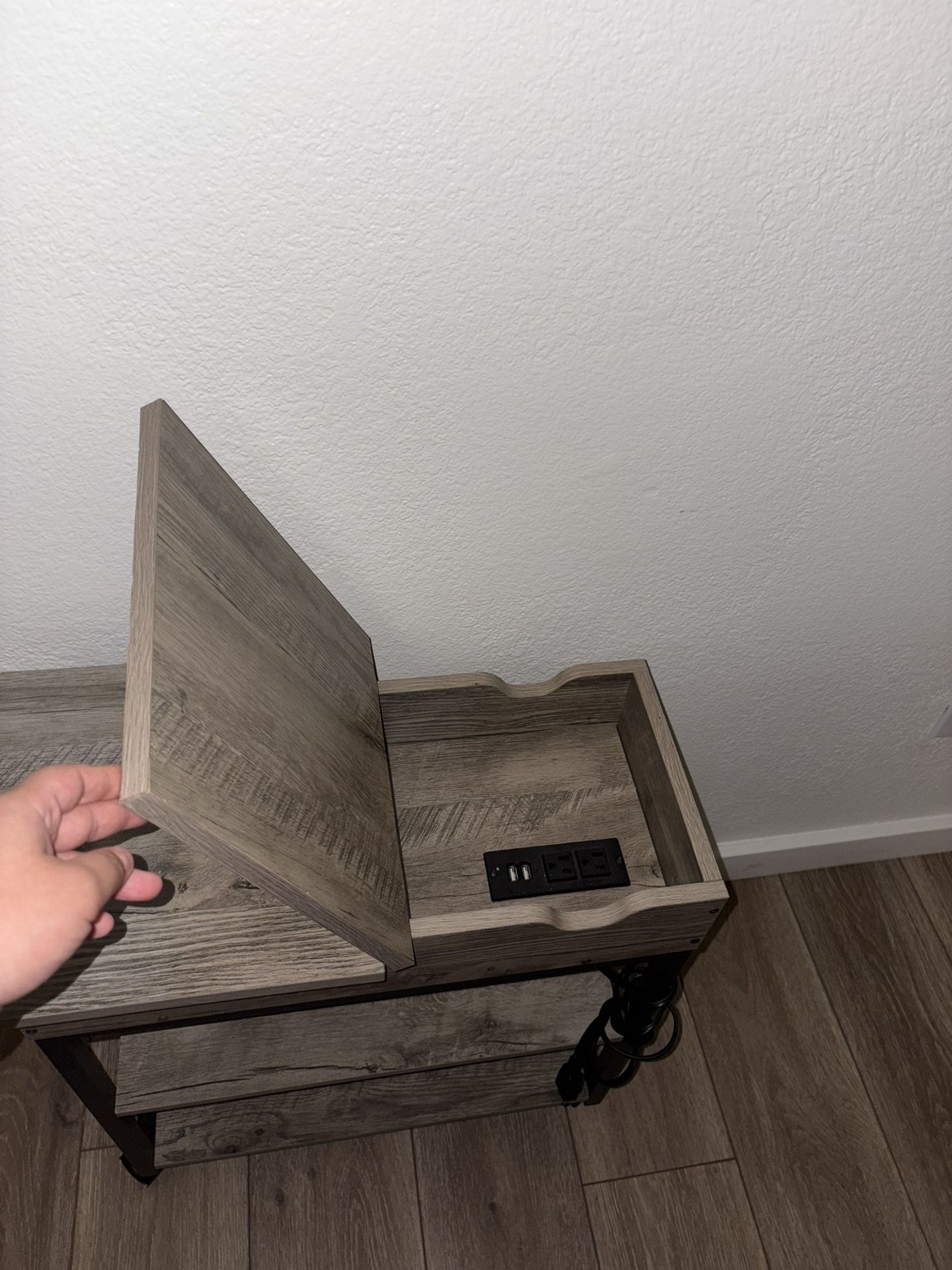 Dresser / Night Stand