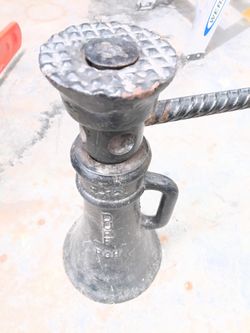 Vintage Jack Stand 