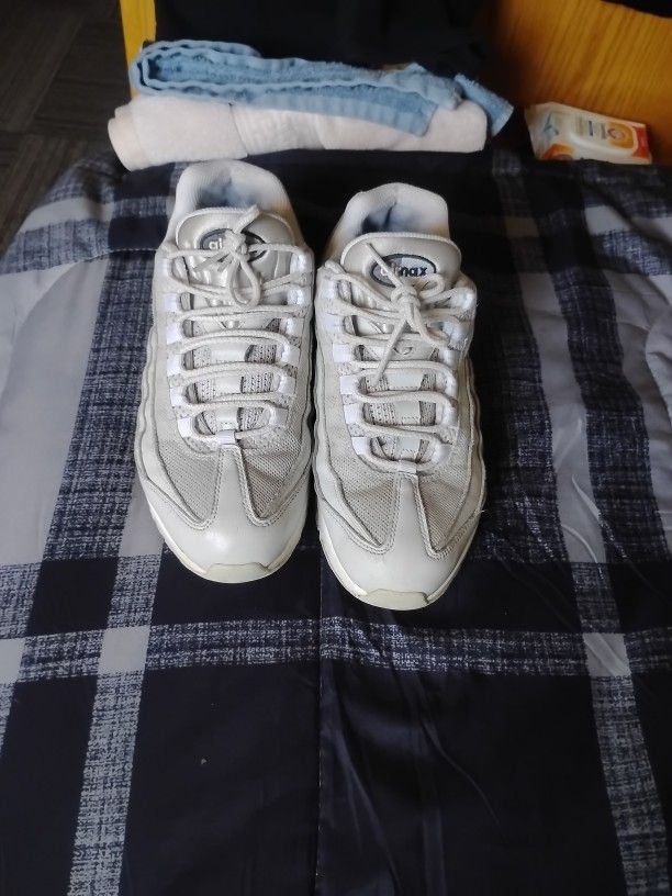 Nike Air Max 95 (White & Gray)