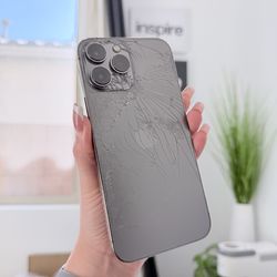 iPhone 13 Pro Max crack back Unlocked