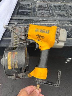 DEWALT Pneumatic 15- Degree Coil Corded Siding