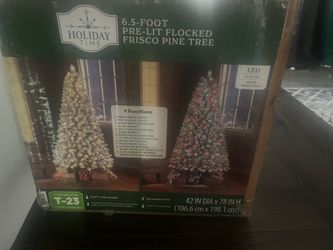 6.5’ Pre-Lit Flocked Frisco Pine Christmas Tree