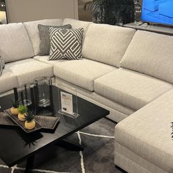 Koralynn Stone 3-Piece Right-Arm Facing Sectional With Chaise
Ashley Furniture$10 Down Payment And Financing Available